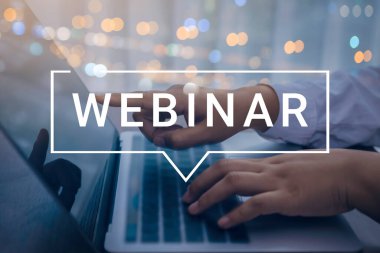 İş adamı ve ekip Webinar E-business Browsing Connection ve online online teknoloji web yayını konsepti, iş konsepti