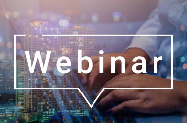 İş adamı ve ekip Webinar E-business Browsing Connection ve online online teknoloji web yayını konsepti, iş konsepti.