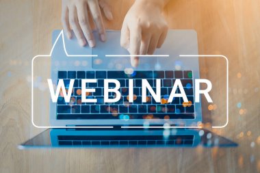 İş adamı ve ekip Webinar E-business Browsing Connection ve online online teknoloji web yayını konsepti, iş konsepti