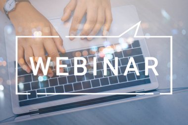 İş adamı ve ekip Webinar E-business Browsing Connection ve online online teknoloji web yayını konsepti, iş konsepti.