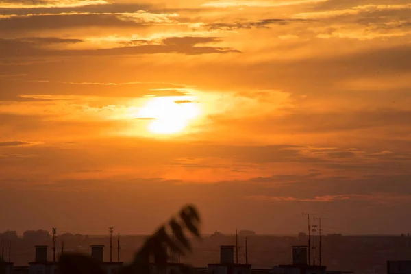 Dynamiek Van Zonsondergang Grote Stad Kharkov Oekraïne Horizon Openen Zijn — Stockfoto