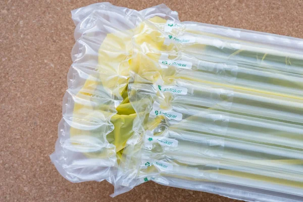 translucent air packaging, protection of goods, plastic packaging