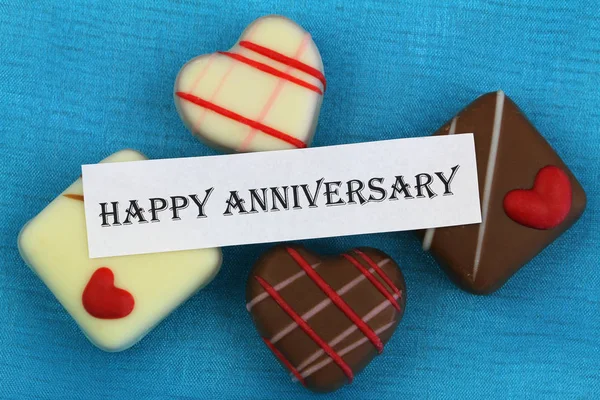 Happy Blahopřání Výročí Čokoládou Modrém Pozadí — Stock fotografie