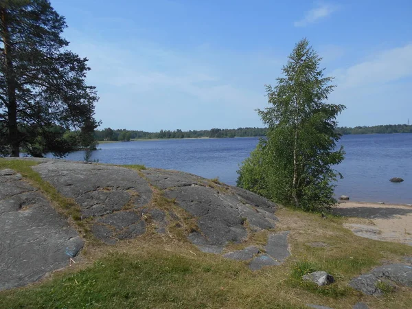 Vuoksa Banca Nel Parco Prizersk — Foto Stock