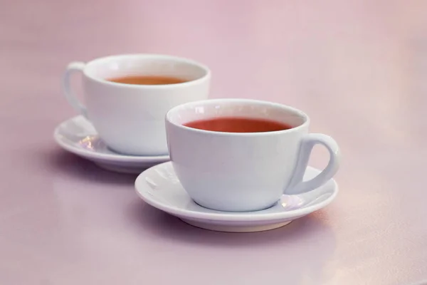 Twee Witte Kopje Kruidenthee Tafel Van Munt Cafetaria — Stockfoto