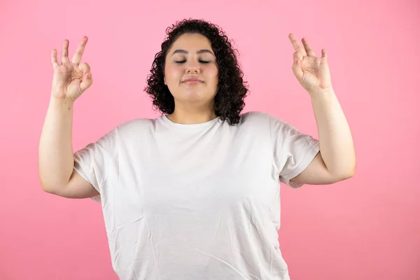 Young Beautiful Woman Isolated Pink Background Relax Smiling Eyes Closed — Stock Photo, Image