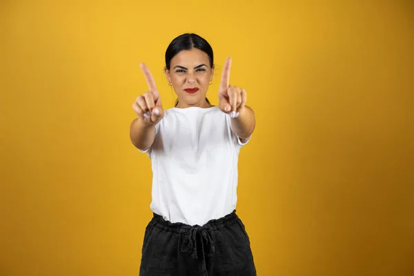 Young Woman Yellow Isolated Background Saying Fingers Angry Frustration Expression — Stock Photo, Image