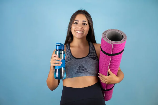 Jonge Mooie Sportieve Vrouw Draagt Fitness Outfit Glimlachen Gelukkig Natuurlijk — Stockfoto