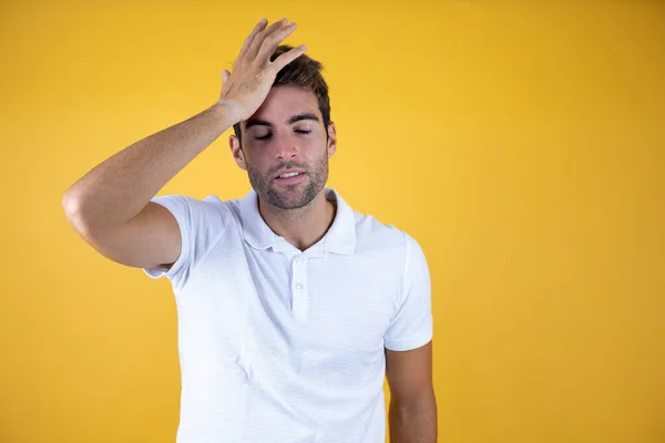 Young Handsome Man Putting One Hand Her Head Smiling Had — Stock Photo, Image