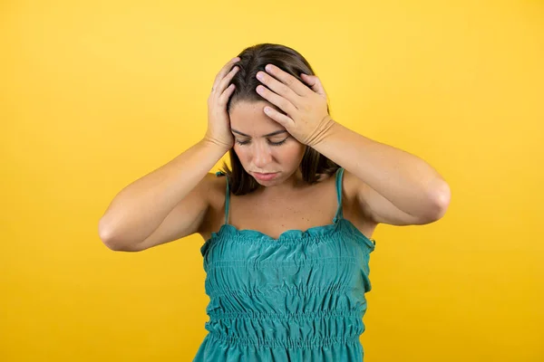 Young Beautiful Woman Isolated Yellow Background Suffering Headache Desperate Stressed — Stock Photo, Image