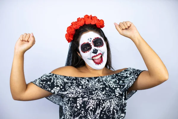 Vrouw Dragen Dag Van Dode Kostuum Geïsoleerde Witte Achtergrond Zeer — Stockfoto