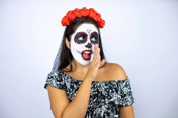 Mujer Vistiendo Día Del Traje Muerto Sobre Fondo Blanco Aislado — Foto de Stock