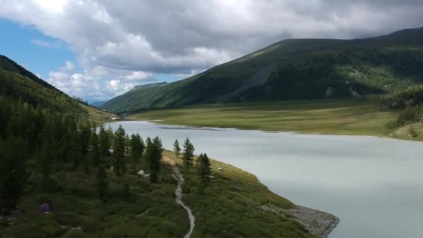 Valleien Van Altai Bergen Rivieren Bossen Velden Meren Zonsondergang Achtergrond — Stockvideo