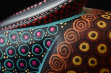 detalle de alebrije mexicano, alebrije de conejo, debrije mexicano, colores y pintura en alebrijes,