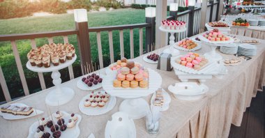 Renkli kurabiye. Tatil tatlı. Tatlılar ve şeker