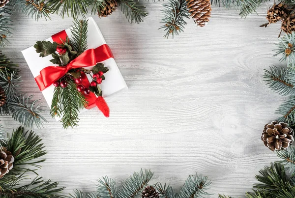 Cadre Créatif Branches Sapin Noël Sur Fond Bois Blanc Avec — Photo