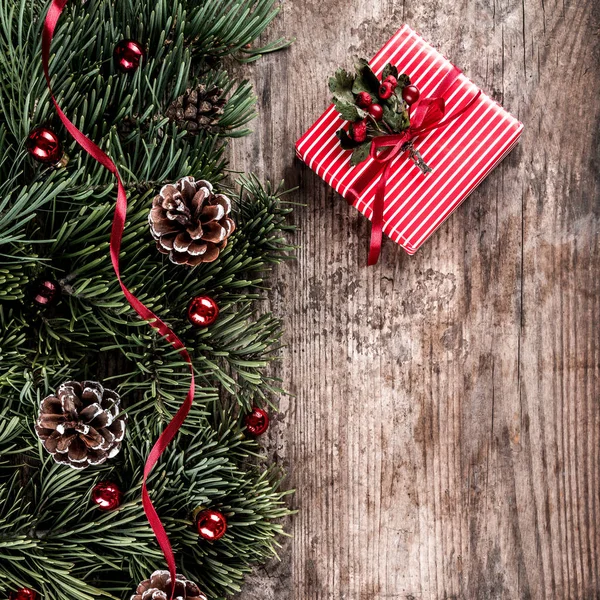 크리스마스 전나무 소나무 배경에서 크리스마스와 테마입니다 — 스톡 사진