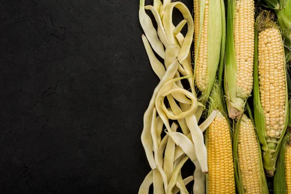 Healthy Raw Summer Vegan Vegetables Yellow Beans Corn Cobs Dark — Stock Photo, Image