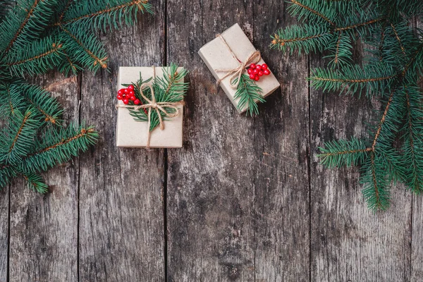 Sfondo Natalizio Con Regalo Natale Sfondo Legno Con Rami Abete — Foto Stock