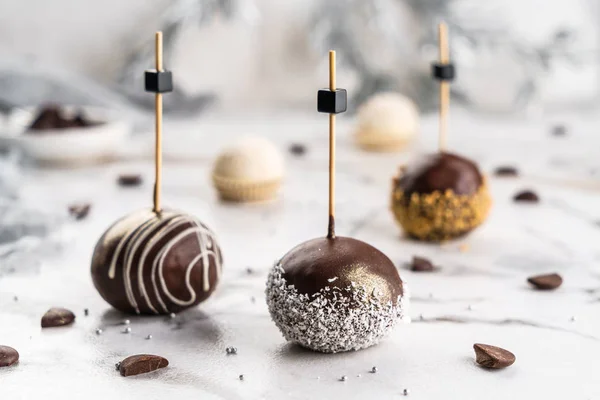 Godis boll med choklad. Dessert för semester — Stockfoto