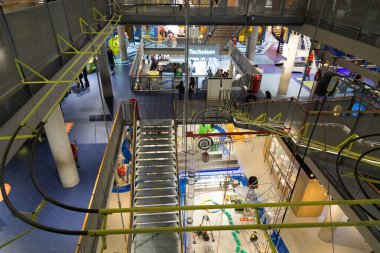 Amsterdam, Hollanda: 12 Eylül 2018: popüler Nemo Bilim Müzesi Amsterdam merkezinde bir görünümünü.