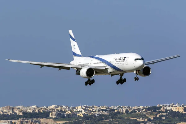 Luqa Malta Kasım 2018 Srail Havayolları Boeing 777 258 Reg — Stok fotoğraf