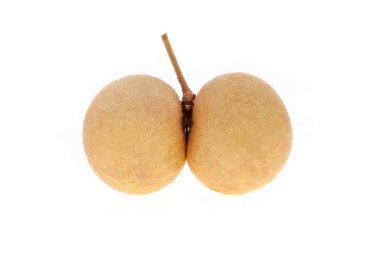 Longan clos-up beyaz arka plan üzerinde.