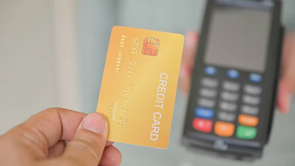 Close Close Van Klanten Betalen Met Creditcard Edc — Stockfoto