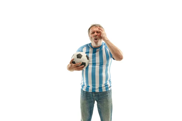 Несчастный и грустный аргентинский фанат на белом фоне — стоковое фото