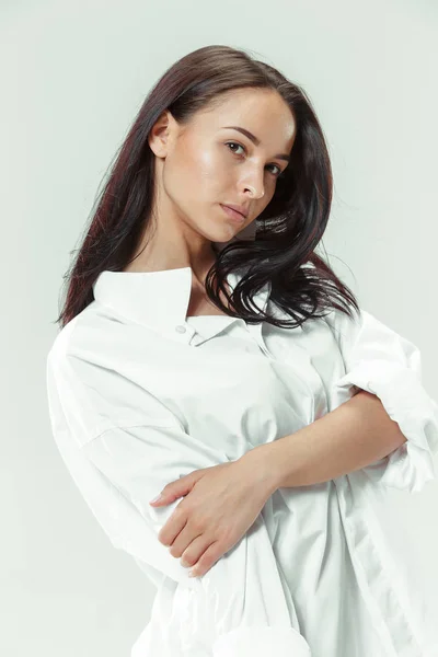 Portrait of beautiful dark-haired girl — Stock Photo, Image