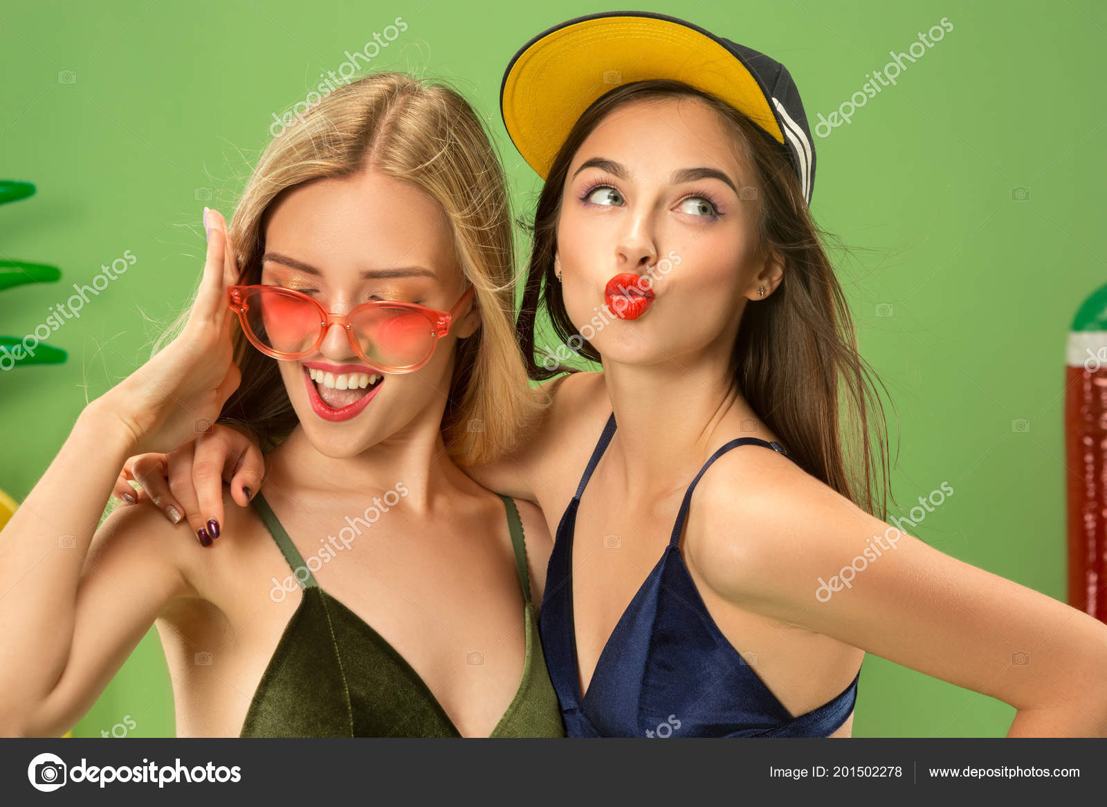 nahé dívky teenageři