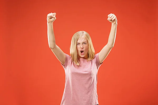 赢得成功的女人快乐的狂喜庆祝成为赢家。女性模型的动态能量图像 — 图库照片