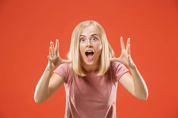 A portrait of surprised screaming woman — Stock Photo, Image