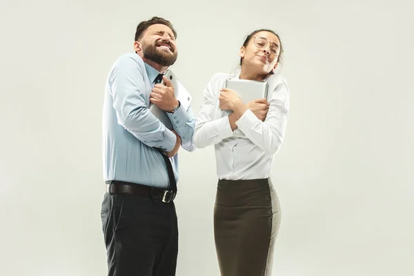 Winnende succes vrouw en man blij extatische vieren wordt een winnaar. — Stockfoto