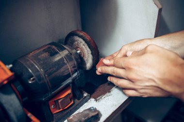 Farklı kuyumcular takı işyeri araçlarda. Kuyumcu takı sonra işte.