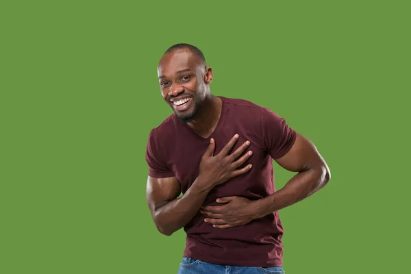 Ganar el éxito hombre feliz extático celebrando ser un ganador. Imagen energética dinámica del modelo masculino — Foto de Stock