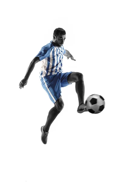 흰색 배경에 고립 된 공 축구 축구 선수 — 스톡 사진