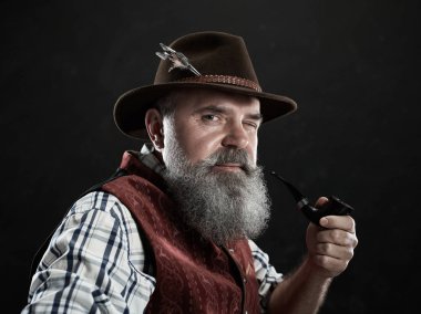 üst düzey sigara tütün boru dramatik portresi