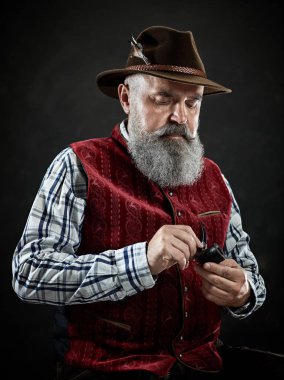 üst düzey sigara tütün boru dramatik portresi