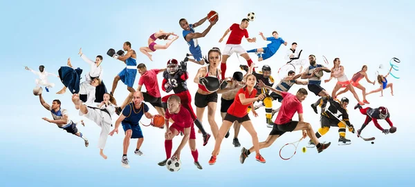 Collage deportivo sobre kickboxing, fútbol, fútbol americano, baloncesto, hockey sobre hielo, bádminton, taekwondo, tenis, rugby — Foto de Stock