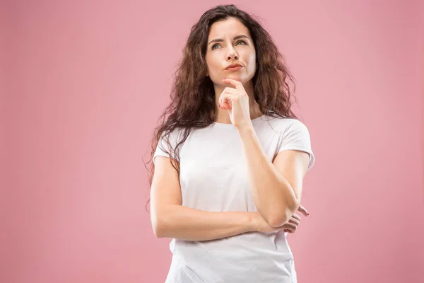 Giovane donna d'affari seria e premurosa. Concetto di dubbio . — Foto Stock