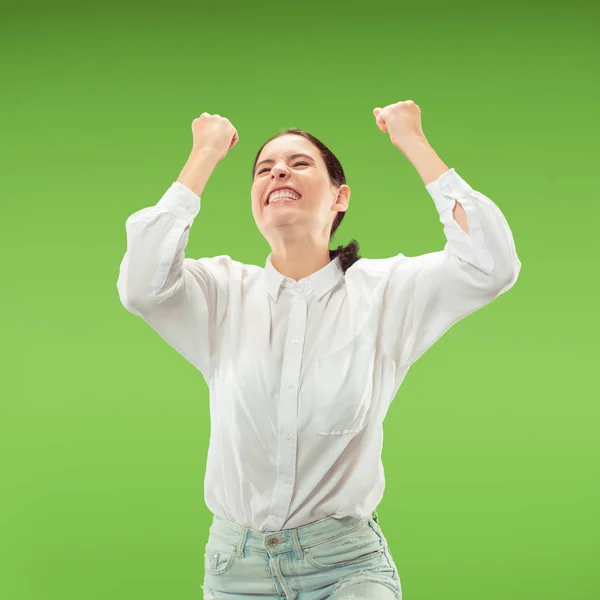 Ganar éxito mujer feliz éxtasis celebrando ser un ganador. Imagen energética dinámica del modelo femenino — Foto de Stock