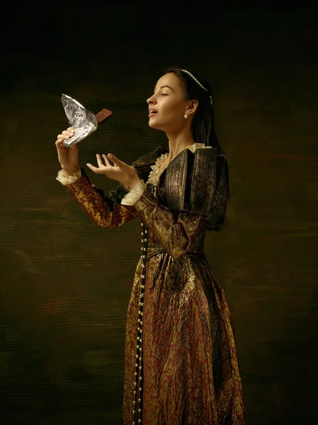A középkori gyönyörű ruha lány — Stock Fotó