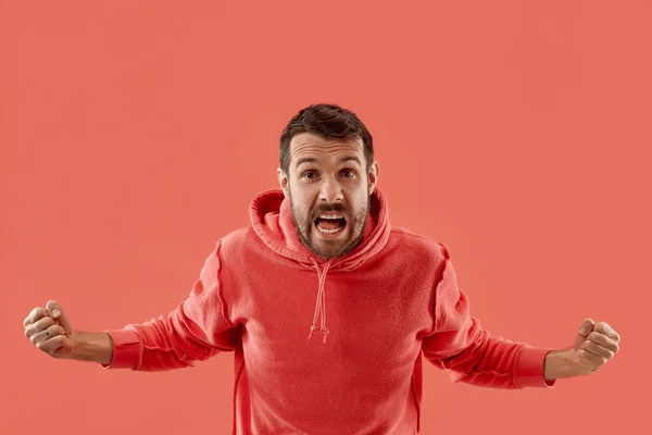 Ganhar o sucesso homem feliz extático celebrando ser um vencedor. Imagem energética dinâmica do modelo masculino — Fotografia de Stock