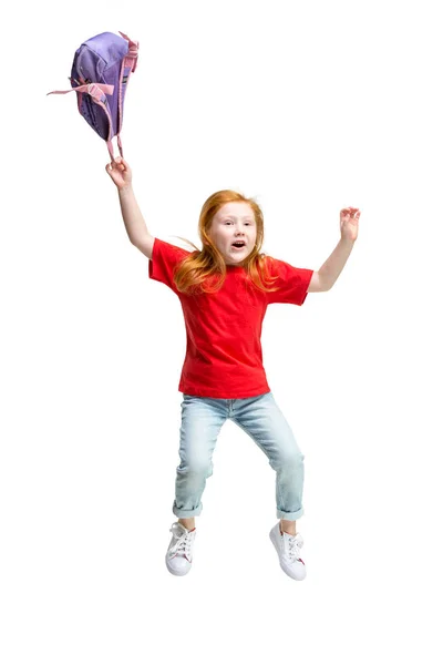 Retrato de longitud completa de lindo niño en ropa vaquera con estilo — Foto de Stock