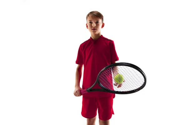 Unga tennisspelare isolerad på vit — Stockfoto