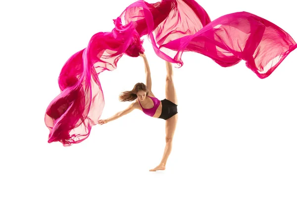 Ballerina. Giovane ballerina di danza femminile graziosa che balla sopra lo studio bianco. Bellezza del balletto classico . — Foto Stock