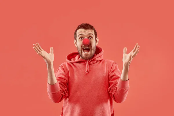 Szczęśliwy człowiek na dzień czerwonego nosa. — Zdjęcie stockowe