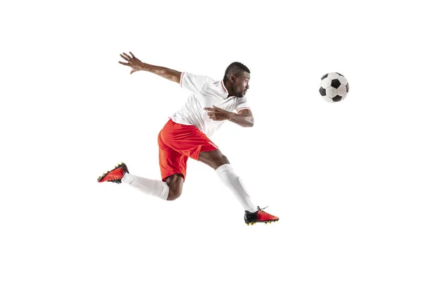 Jogador profissional de futebol africano isolado em fundo branco — Fotografia de Stock