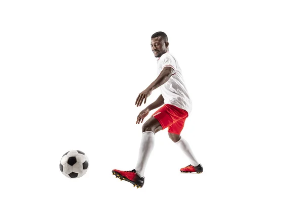 Jogador profissional de futebol africano isolado em fundo branco — Fotografia de Stock